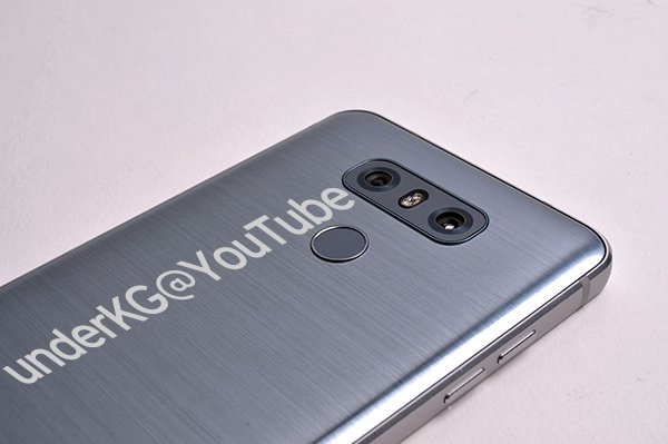 Забыть   LG G5   и его модульная конструкция благодаря расширениям   LG Friends   LG уже подтвердила, что   LG G6 не будет масштабируемым   ,  Дизайн LG G5 оказался очень спорным, цельнолитое алюминиевое шасси производило впечатление пластика, хотя оно сделано из алюминия
